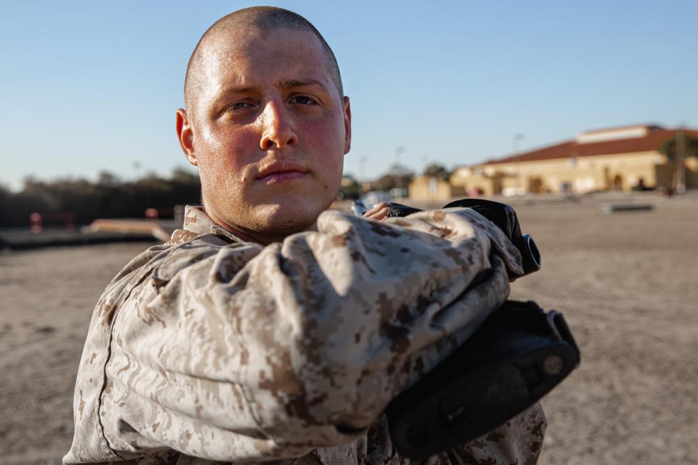 MCRD_SD's tweet photo. U.S. Marine Corps #recruits with Hotel Company, 2nd Recruit Training Battalion, compete against one another during pugil sticks event at @MCRD_SD, Dec. 21, 2022.

Pugil sticks are designed to provide practical application of #Marine Corps Martial Arts techniques.

@USMC x #MCRDSD https://t.co/SvS816ZAse