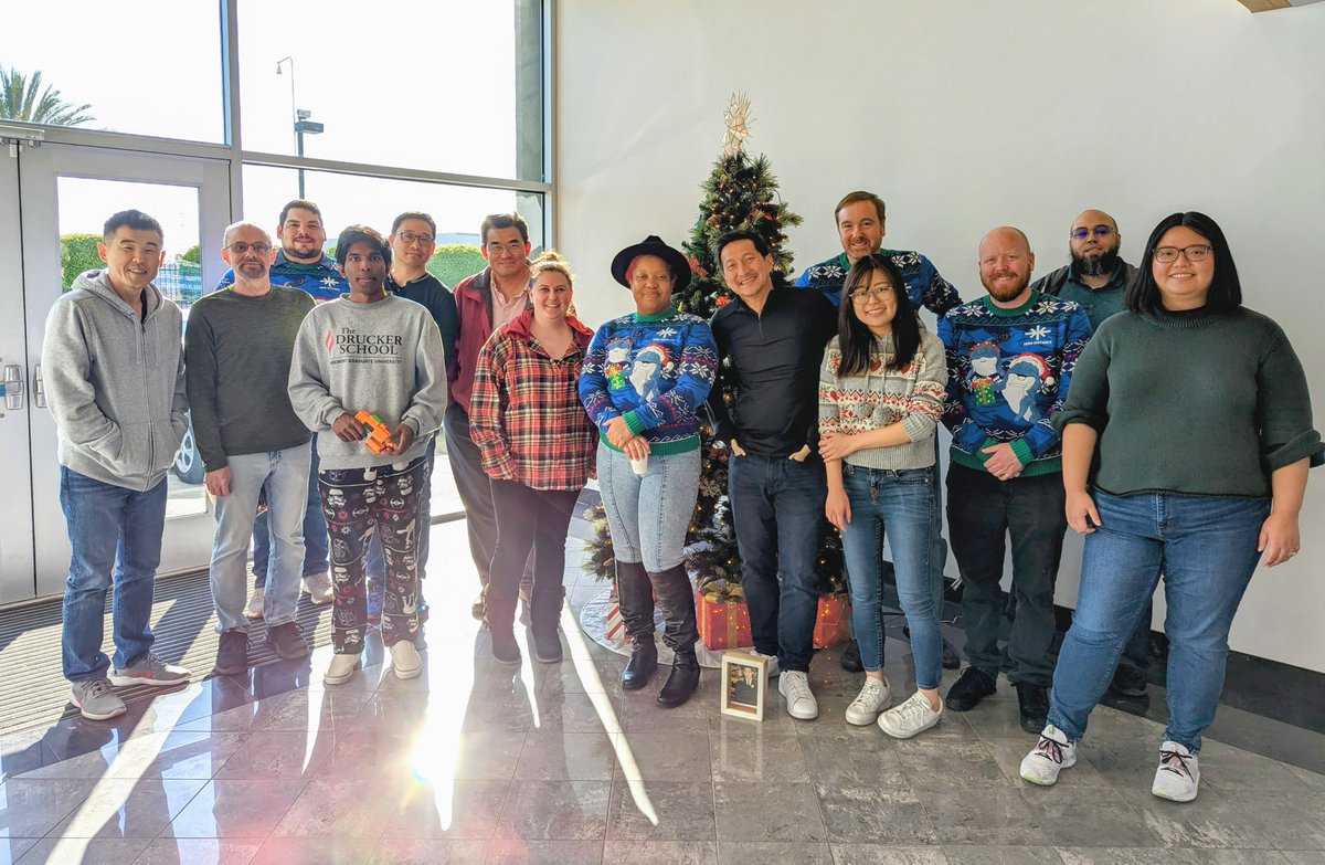 Merry Christmas, Happy Holidays, and Happy New Year from our team at EtherWAN HQ! 😊

Our offices will be closed from 12/26-01/02. See you soon! 😃