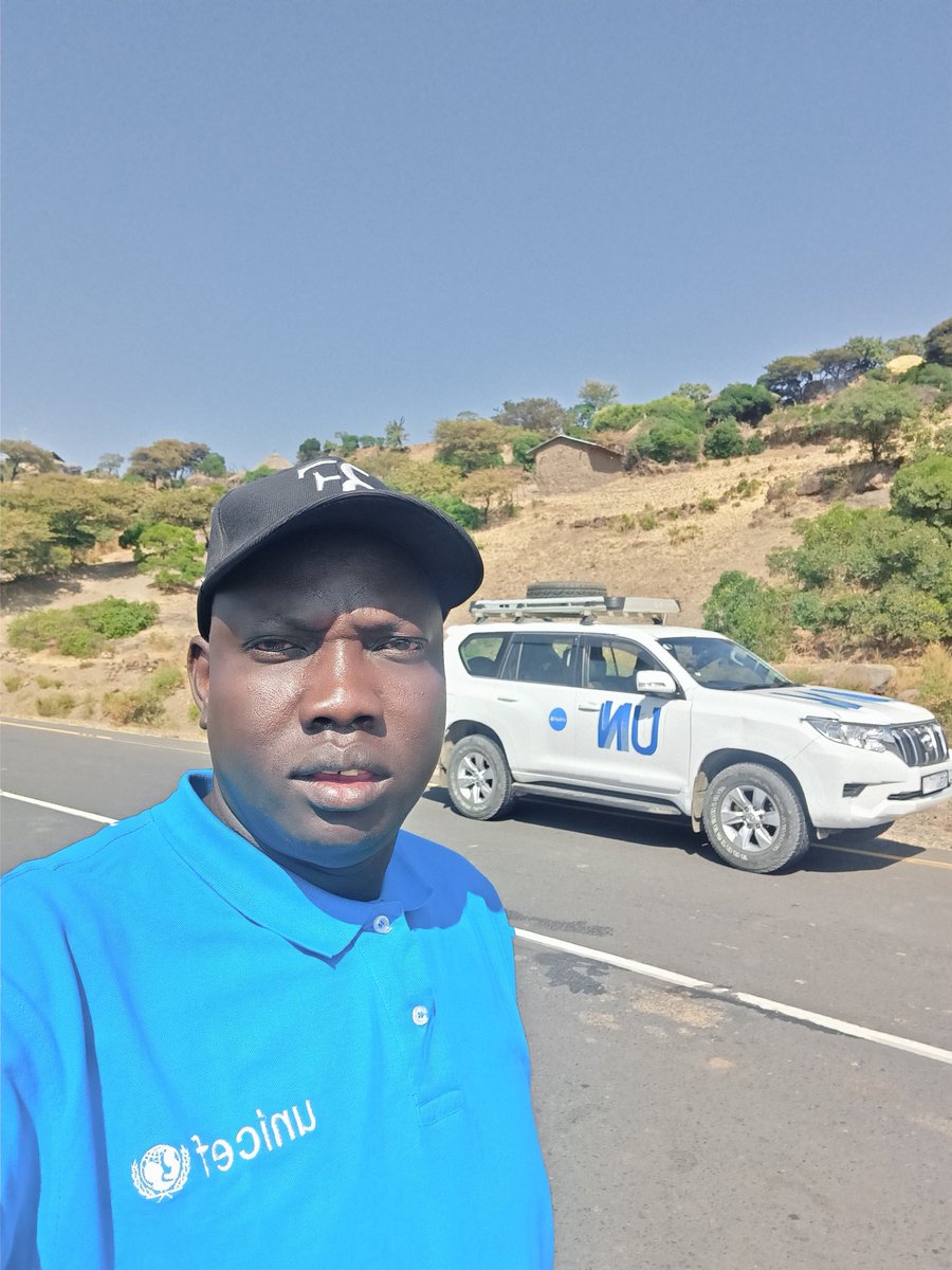 SamuelMadul's tweet photo. Restoring access to safe water supply in the conflict affected zones in Northern Ethiopia.
@UNICEFEthiopia.
Thanks to @BHA_DART for the generous support to WASH emergency response in Northern Ethiopia. https://t.co/1x9PBFPteI