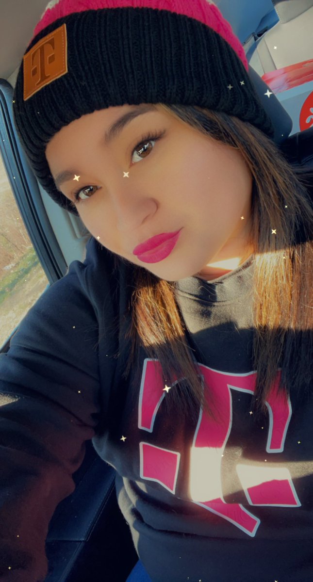A big shout to <a href="/JonFreier/">Jon Freier</a>  for the T-Mobile boggin! Perfect for days like today in Alabama where it’s 6 degrees outside! #teammagenta