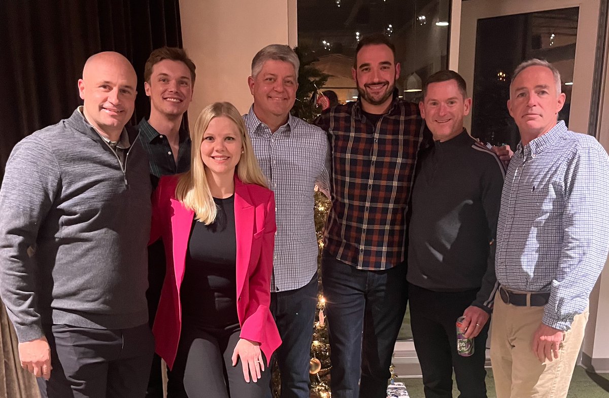 obtr8's tweet photo. A good time was had by the Capital Endodontics team celebrating the holidays at Everyday Kitchen in Madison. And, the occasion allowed us to get a new group photo of our team of endodontists including  new associate Dr. Elliott Glenn. Cheers to all! https://t.co/weQYYD82Zo