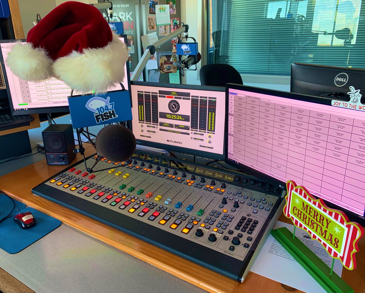 spinning bing &amp; mariah until 3p! <a href="/1047TheFish/">104.7 The Fish</a>