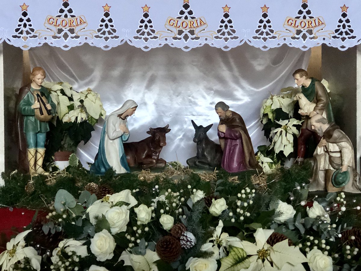 StMaryMagsPerth's tweet photo. Fr Bogdan Palka SDS and the parish of St Mary Magdalene’s welcomes you to the Christmas Masses - at 7 Glenearn Road, Perth,PH2 0BD - 9pm, then 11pm (Polish) on Saturday 24th; 10am and 12noon (Polish) on Christmas Day. @dunkelddiocese @DunkeldNews @CatenianCirc110 @ https://t.co/DvjdqdUHyh