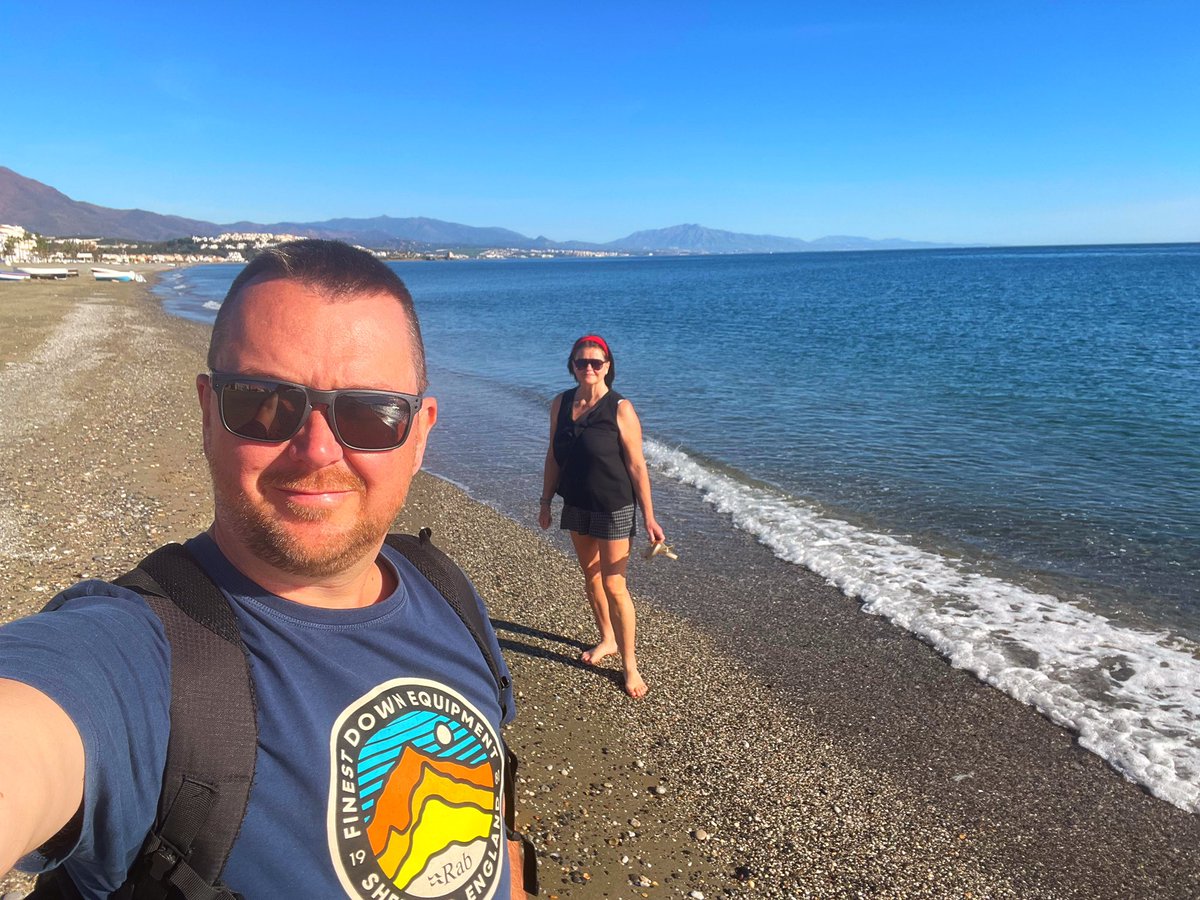 janaways's tweet photo. From an early morning sunrise followed by a stroll down the beach, the life &amp; times of MotorHome travelling. 

Someone said it’s Christmas 🎄 who knew. 

From the Janaway’s in Spain, Merry Christmas to you all. 

#janawaysontour #baileymotorhome #gobailey https://t.co/MOYHNxcaB7