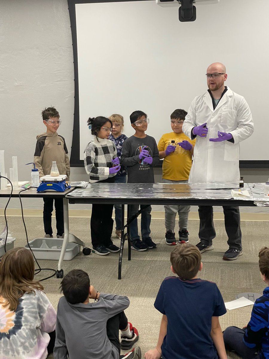 MrsWhite96's tweet photo. A huge thanks to my brother, @Evan_Z_Dalton, an analytical chemistry Ph.D student at @IndianaUniv for returning to Ivy Hall to share some chemistry demonstrations with our 4th graders! We learned about chemical potential energy which fit perfectly into our science unit.#inspire96 https://t.co/rMCbSRPTc3