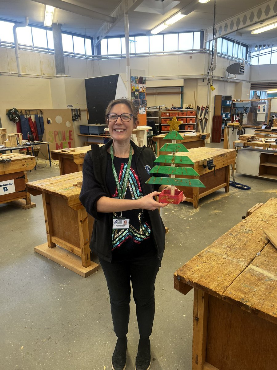 Mr Ednie tweet media