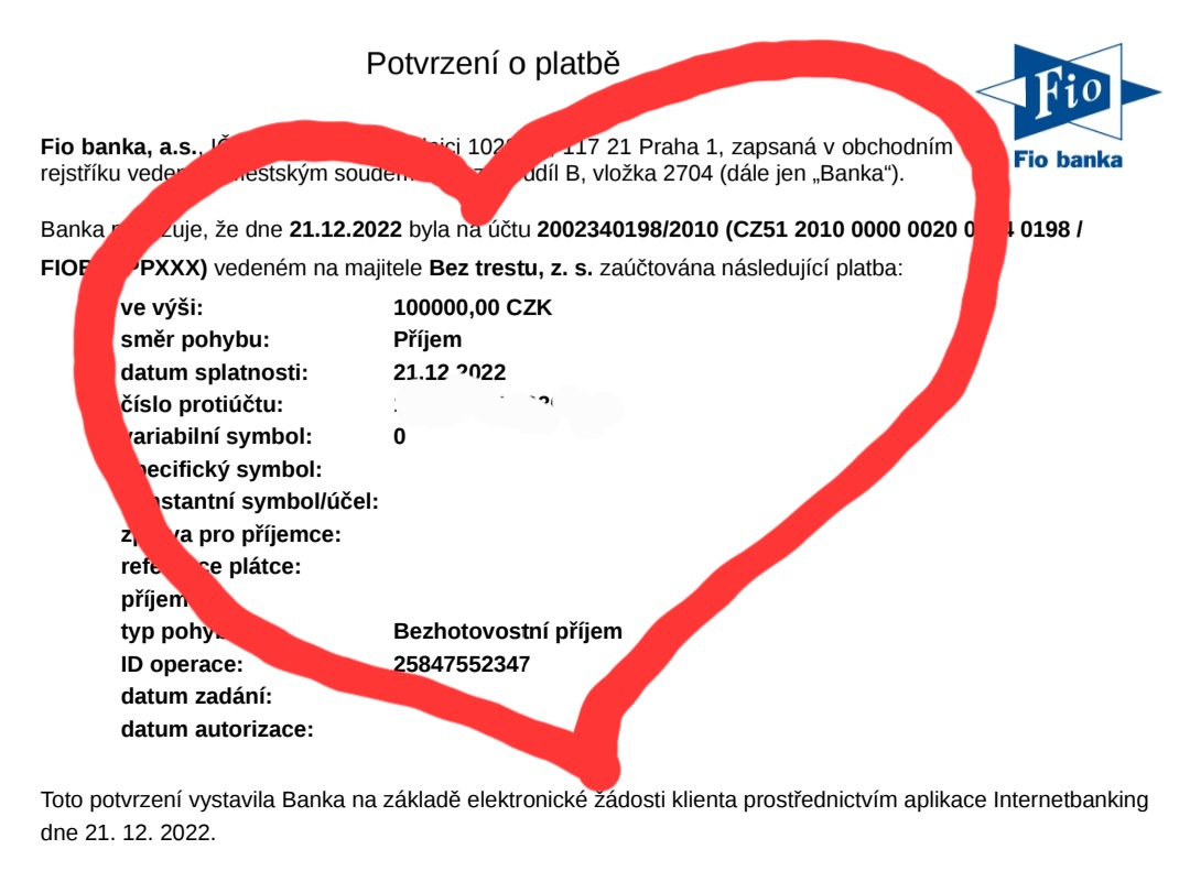 JulieMontek's tweet photo. Psala nám paní na @beztrestu. Chtěla by u nás dělat dobrovolnici. Požádala šéfa o zkrácení úvazku o 1 den týdně, aby mohla pomáhat. Řekla mu, co děláme. A svěřila se mu, co se jí stalo v dětství, a že pachatel nebyl potrestán.

A šéf nám ten večer poslal na účet 100 000 Kč. https://t.co/5yjEWDZEFC