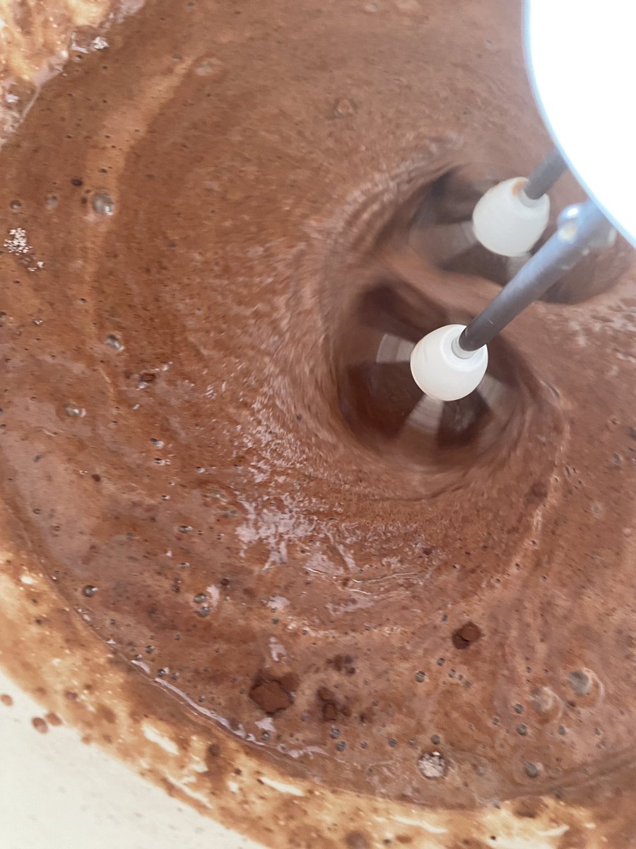thiswhimsyme's tweet photo. Baking, baking, baking! What are you bringing home for Christmas?? 🎄 #Christmas #ChristmasFood https://t.co/DWh3PImQ5F