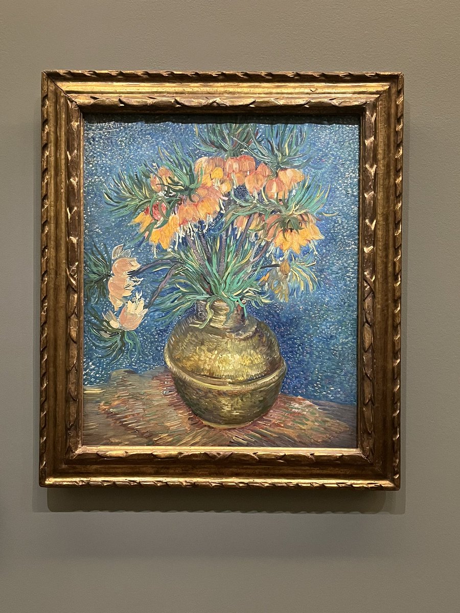 wintertonsworld's tweet image. Paris… out and about.