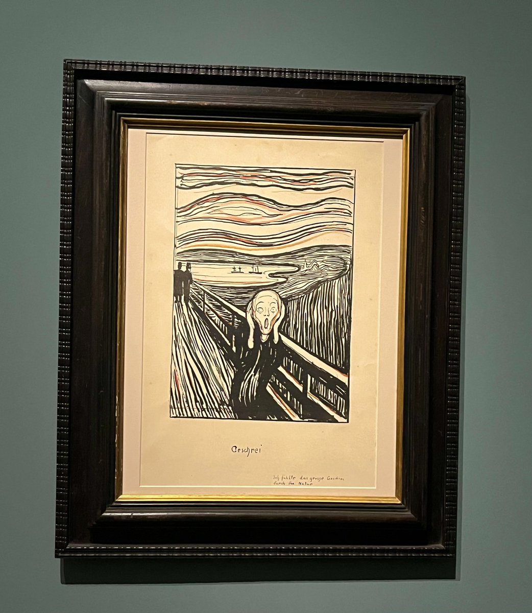 wintertonsworld's tweet image. Paris… out and about.