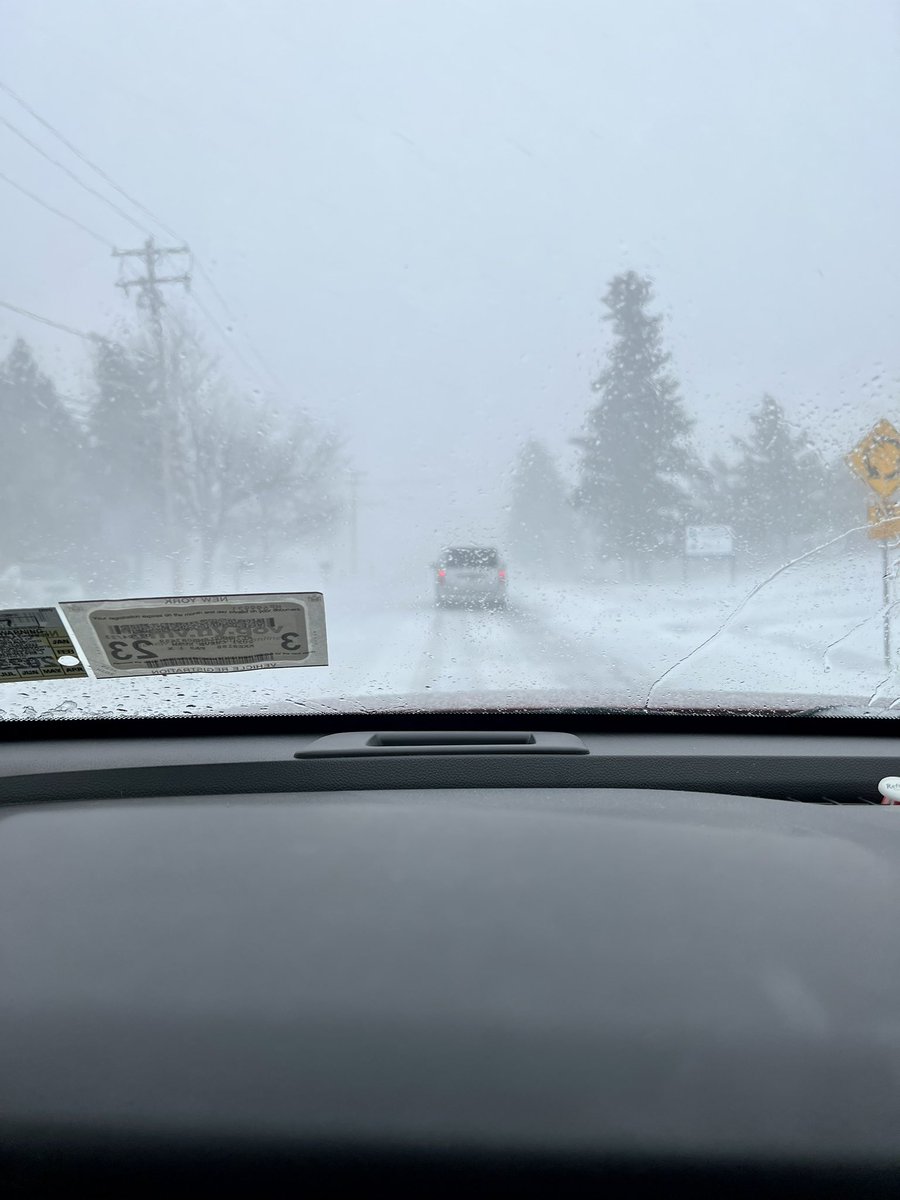 mafiababexoox's tweet photo. #billsmafia and all of #buffalo please do NOT drive today. There is no reason that is worth your safety. Not one. Visibility is at a nope % in most areas. These pictures don’t even do it justice. I followed the same van and this was over a progression of 10-15 mins? Be safe! 💙❤️ https://t.co/Yvx007lCVa