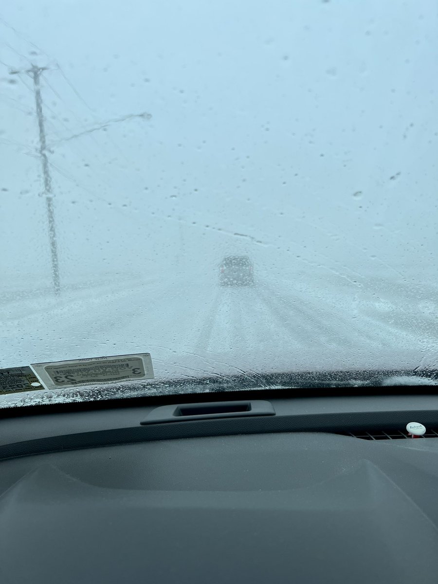 mafiababexoox's tweet photo. #billsmafia and all of #buffalo please do NOT drive today. There is no reason that is worth your safety. Not one. Visibility is at a nope % in most areas. These pictures don’t even do it justice. I followed the same van and this was over a progression of 10-15 mins? Be safe! 💙❤️ https://t.co/Yvx007lCVa