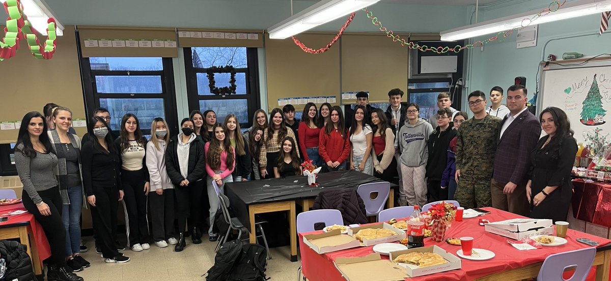 MarkoKepi's tweet photo. Honored to be the guest speaker at Tottenville HS Albanian Club! #Tottenville #TottenvilleHS #albanian #american #statenisland #markokepi https://t.co/69bWsPfKDt