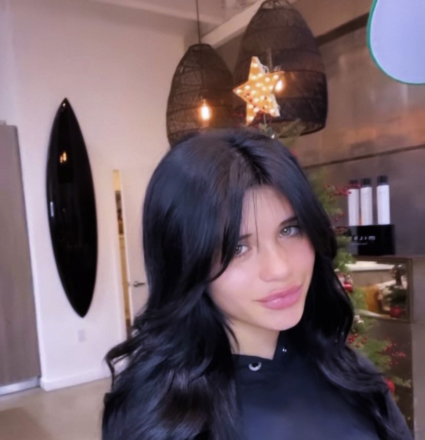 picsbarrett's tweet photo. black hair team https://t.co/glkoFStwfS