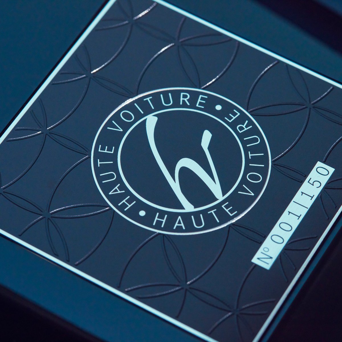 MercedesBenz's tweet photo. The limited-edition series #MercedesMaybach #SClass Haute Voiture is a collectible piece designed for select occasions. The combination of utmost craftsmanship, high-quality materials, and exquisite details create a new level of exclusivity. 

More: https://t.co/KbCYsEPgPV https://t.co/fUZsMRmxtC
