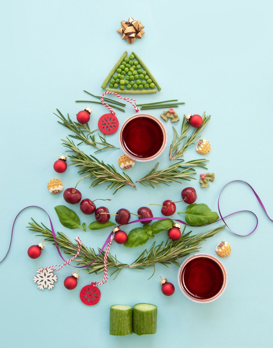 WinkyDesserts's tweet photo. Deck the halls with all your favorites! https://t.co/CdPnJlpLrE