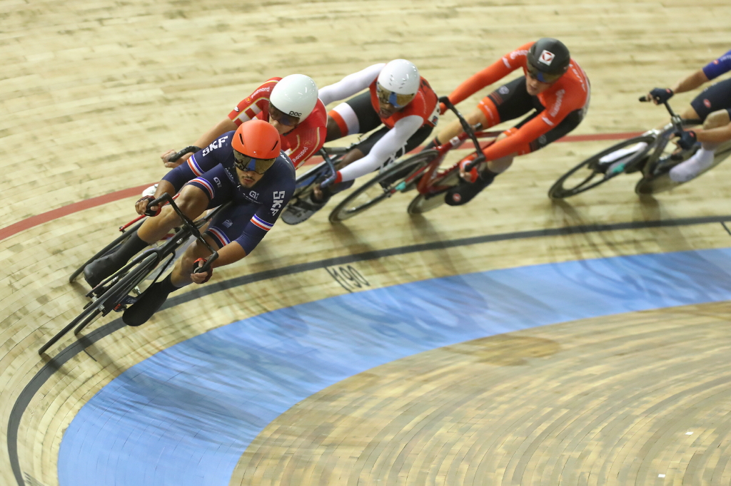 Stab Vélodrome Roubaix Hauts-de-France tweet media