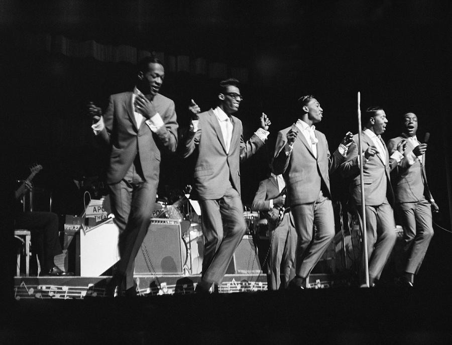 GroverWindham's tweet image. The Great #Temptations Live At #TheApollo 1968