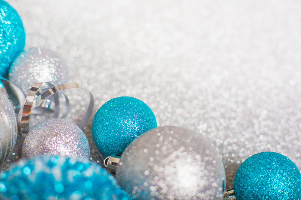 RiverHouseDel's tweet photo. Happy holidays from River House! We can't wait to celebrate the season with you next year 💙 https://t.co/HptVppgBRI
