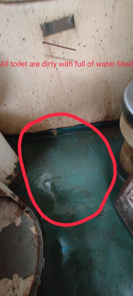 gyanasahu1's tweet photo. @AshwiniVaishnaw  Dear Sir,
I am travelling from Bangalore to bhubaneswar with the train 12503 (AGTLHumsafar)
The train is totally unsafe to travel in terms of cleaning, mentance, safety and many more.
I felt like no body is sirous about it.
I attached some of photos for your ref https://t.co/CtwlrMRIPT