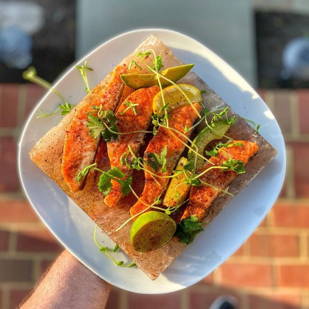 jameswilliam872's tweet photo. Just look how perfectly Verlasso Salmon seared on a Himalayan Salt Crystal Block. So much flavor and simple with citrus, Harissa, avocado.
https://t.co/XO36fEZQEb
👆👆👆
#salmon #HealthyFood #saltblock #pinksaltwall
@marshalisraelrg
@CHIMPSINSOCKS
@TonyMagpal
@jessica52128219 https://t.co/yjMRfsr0sV