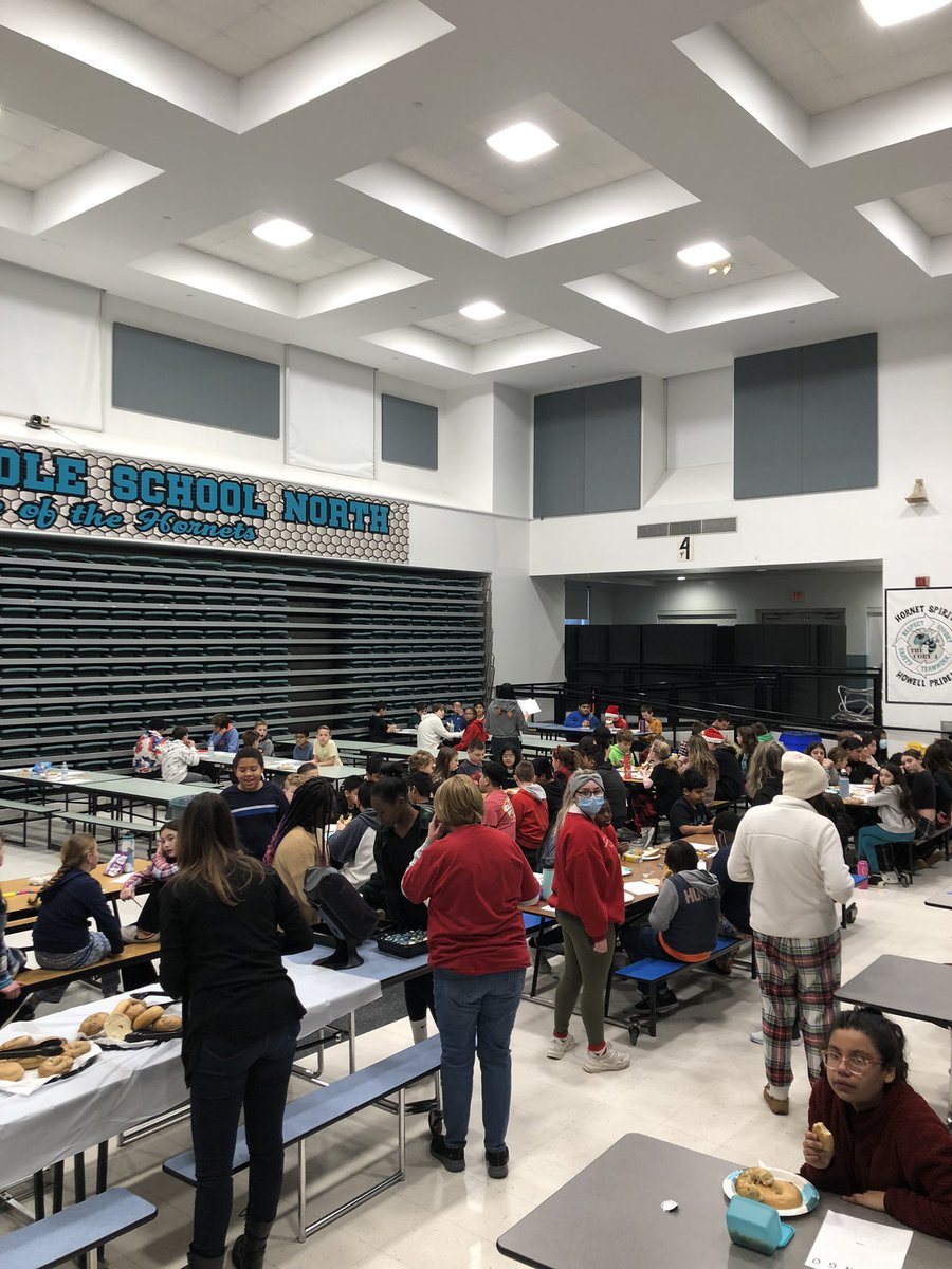 msn_math's tweet photo. Holiday coordinate grid pictures (ugly sweaters) created by the students. Plus our team bagels and bingo breakfast! Wishing everyone happy holidays! @HowellTwpMSN 🎄☃️ https://t.co/C76w6A8lvs