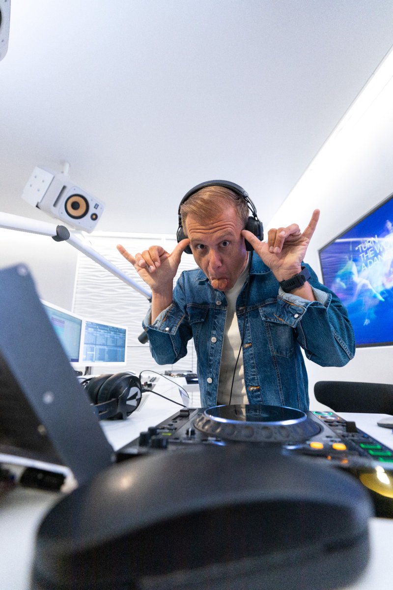 A State of Trance tweet media
