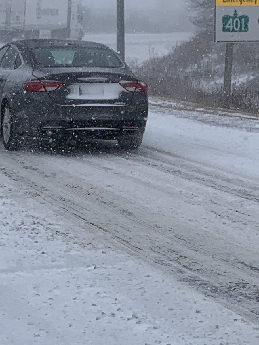 Sensei1Trevor's tweet photo. If you have to travel today then please make sure your lights are on! https://t.co/v9bPkDJToQ