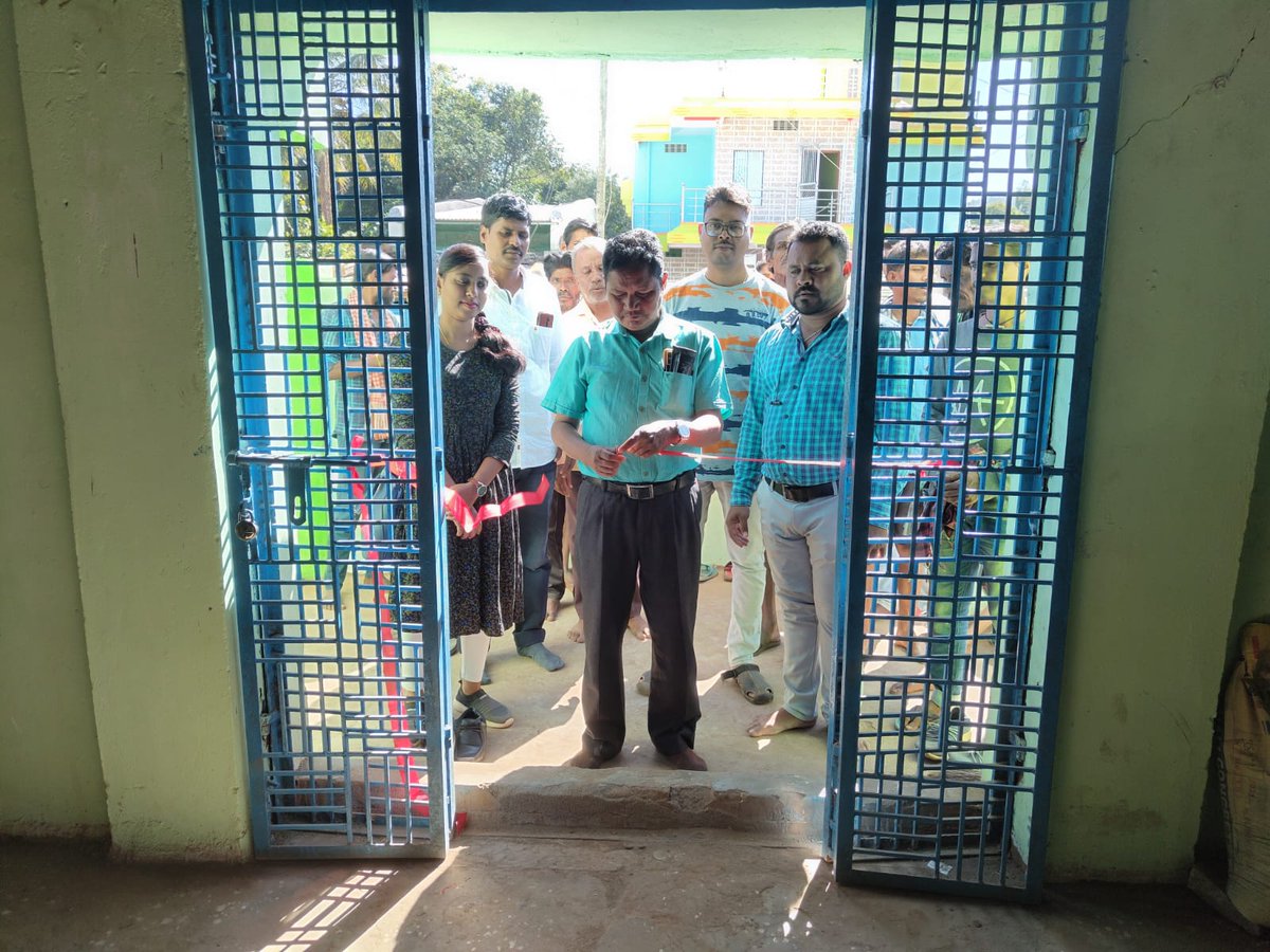 TapaswiniLive's tweet photo. Design &amp; Tech Development Workshop inaugurated today at Khatiguda Village, Nabarangpur with aim to facilitate sustainable #livelihood opportunity through #terracotta #craft promotion @Sidac_Odisha @MSDESkillIndia @skilled_odisha @iimb_official @DMnabarangpur https://t.co/9SndNw0YWW