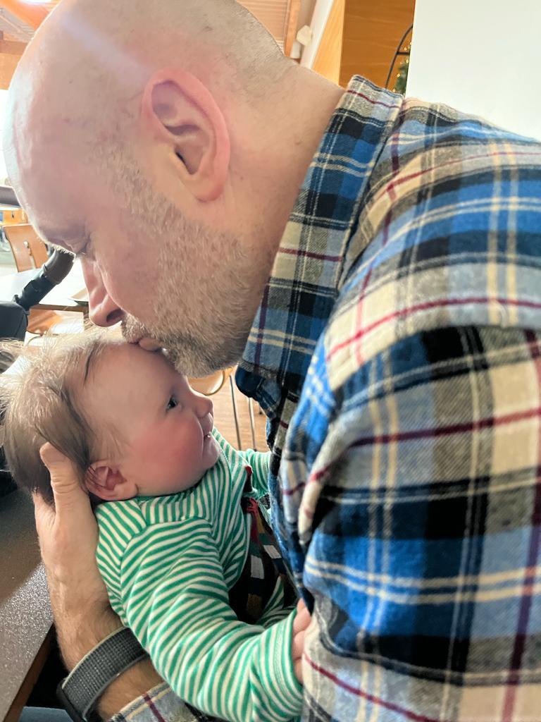Graham_Goulden's tweet photo. Still the star of the show and still doesn’t know it. #PapaLife https://t.co/5Ww48BnQi8