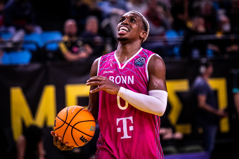 And finally...🥁

Our #BasketballCL Regular Season MVP: TJ Shorts II (Telekom Baskets Bonn) 🇲🇰