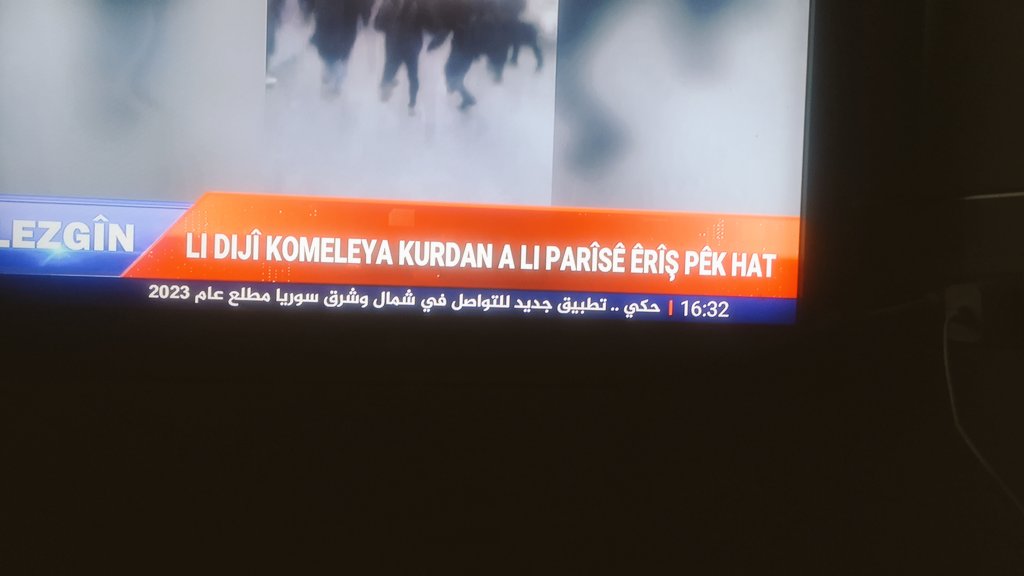 PerwinYoussef's tweet photo. تتغير الزمان والمكان ولكن العدو القاتل واحد
تركيا تنتقم لهزائمه و سيناريو تتكرر في باريس اليوم 
علينا أن ندرك بأن نضالنا هو نضال الحرية والعدالة امام الدكتاتوريات والعقل العنصري لذلك شعارنا أما النصر او النصر
شهيد نامرن https://t.co/oh1a2x8qjV