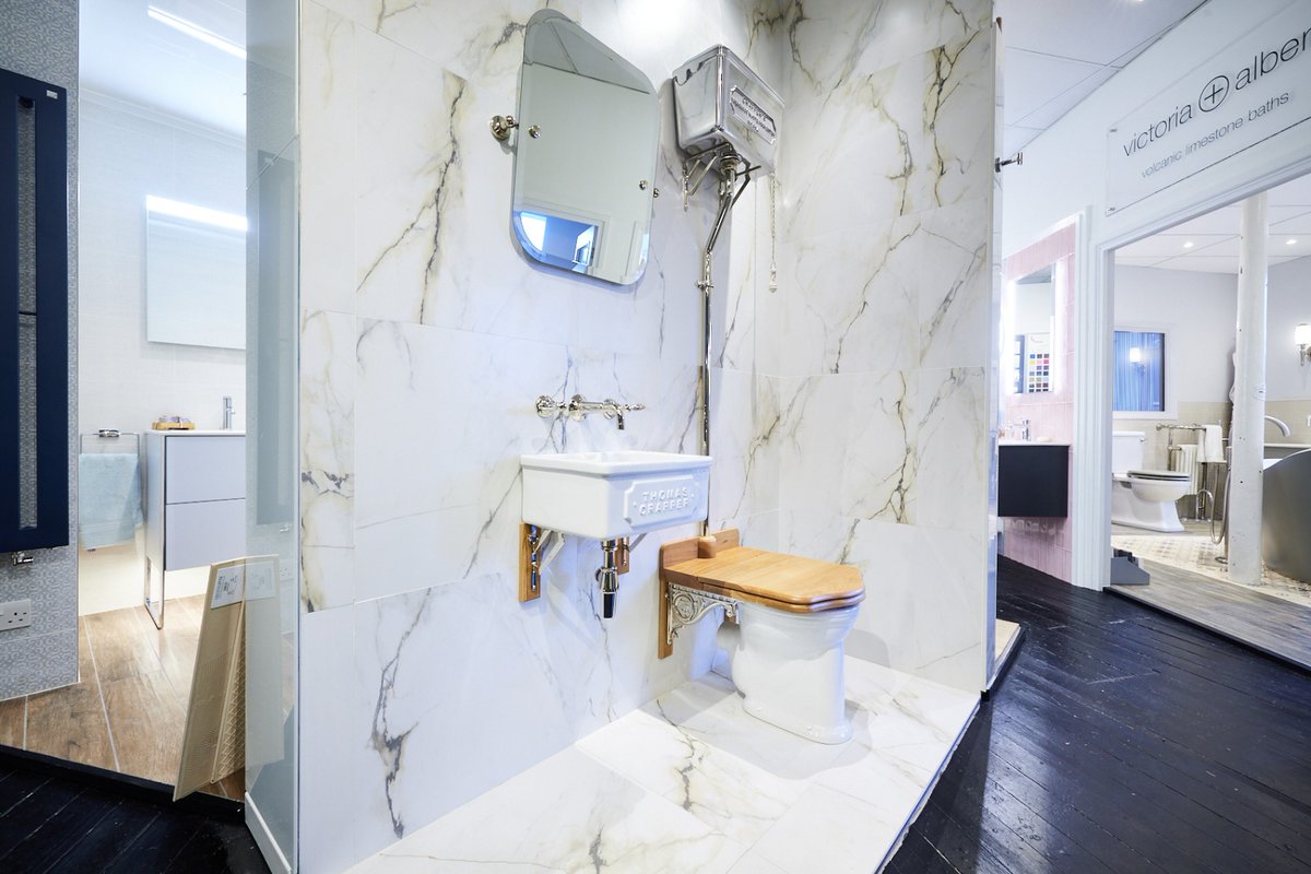 ThomasCrapperCo's tweet photo. Our Retail Partner Morland Bathrooms impressive showroom display at their Leeds store.
#retailpartner #leedsshowroom#bathroominspiration #crapperdisplay #thomascrapper https://t.co/IPkbq6vYHE