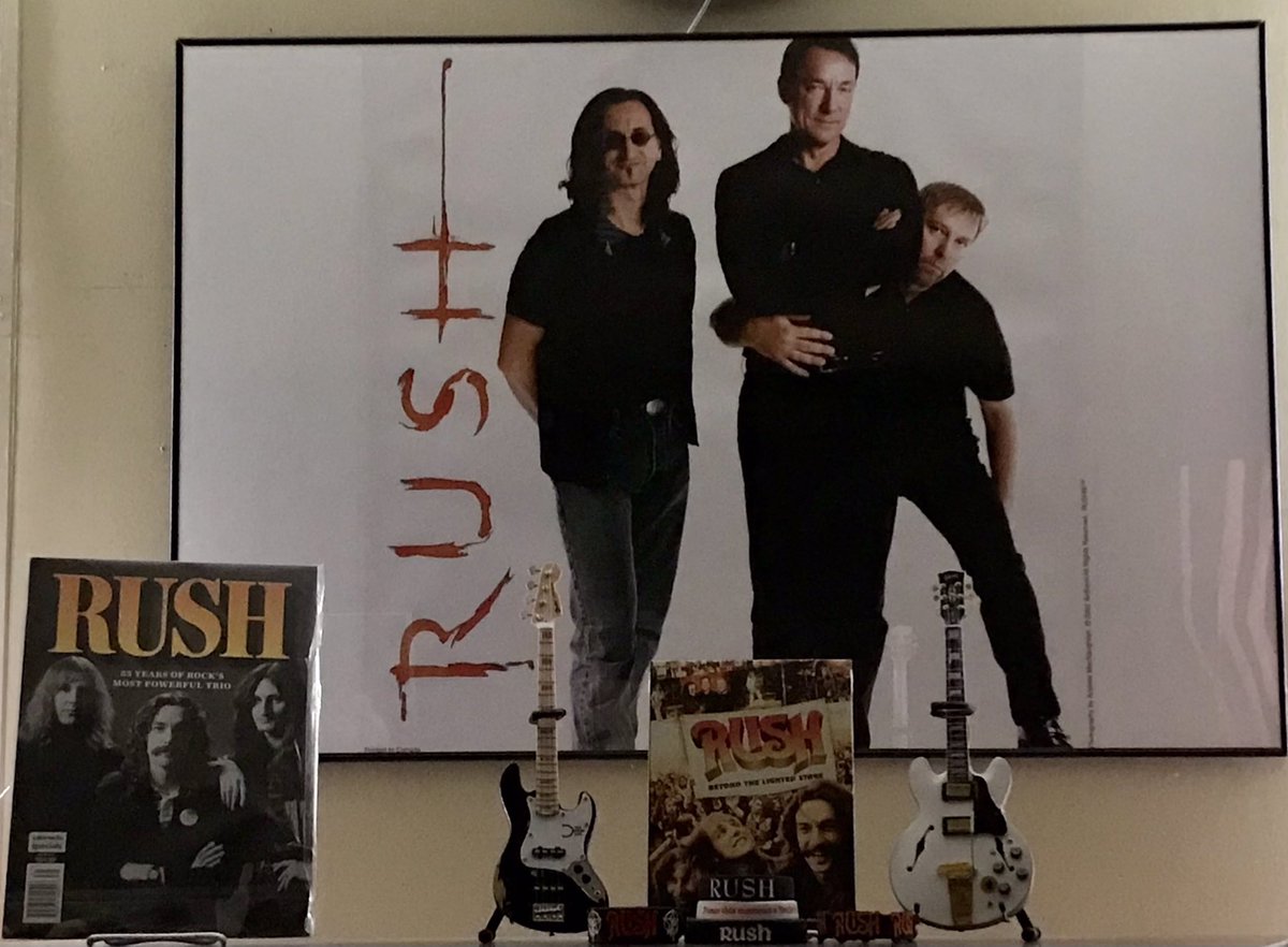 GeddysSoulPatch's tweet photo. MY 55 YEARS OF RUSH COLLECTOR’S EDITION MAGAZINE IS HERE! Keeping it in the plastic sleeve the seller sent it in so it stays protected. Last two pics are merely the start of my Rushtastic collection…stoked for what’s to come. ♥️♥️♥️ @RushFamTourneys #RushCollection #RushFamily https://t.co/HrmIuxTfz3