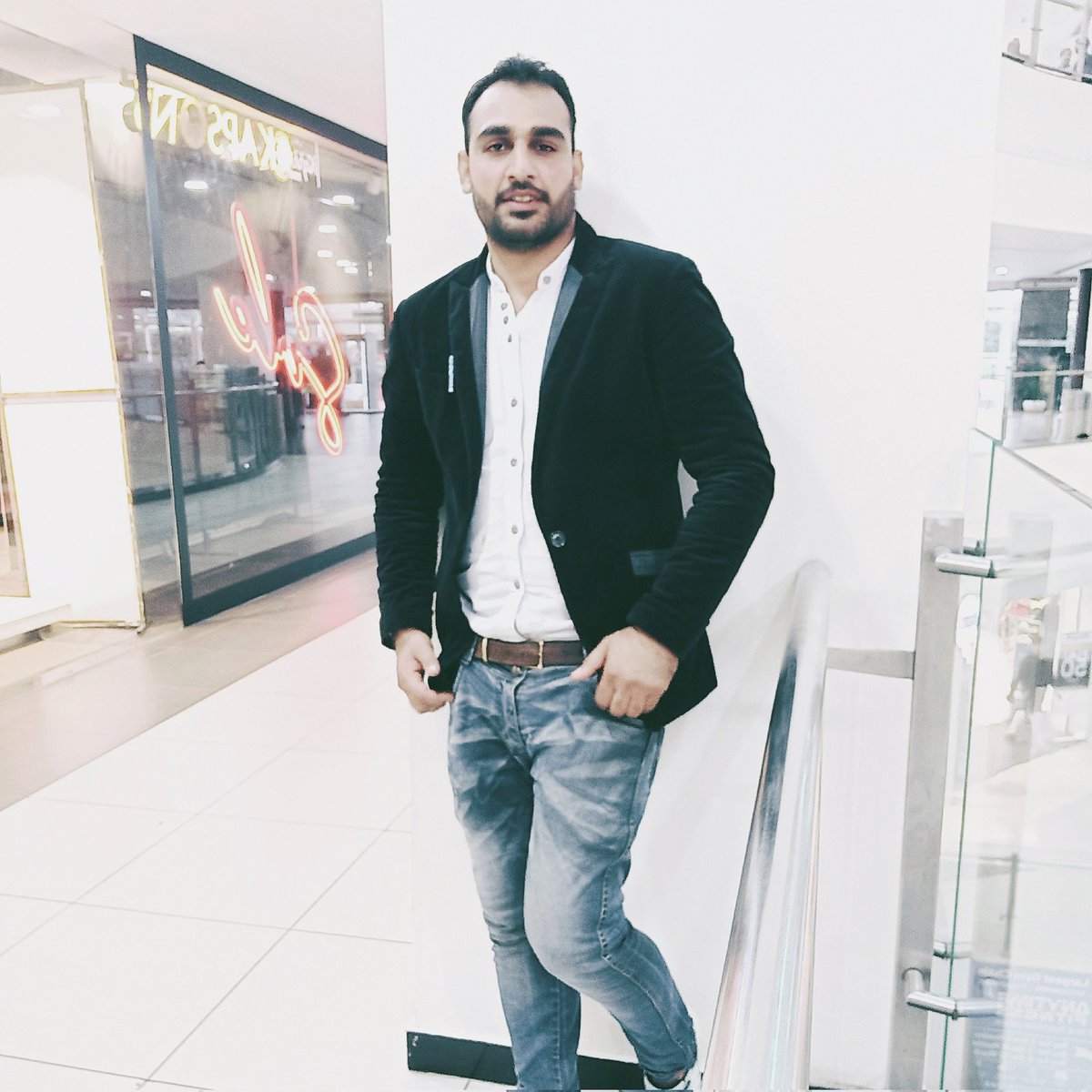 ayoubmughaloff1's tweet image. #NewProfilePic