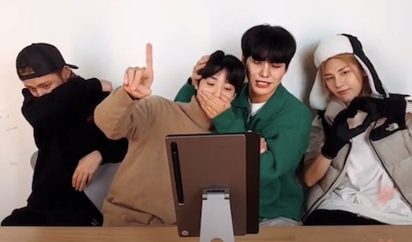 Naekkeoya97's tweet photo. So how did XEED’s first livestream go?
The livestream:
#saveroni #XEED
#BAO #RONI #DOHA #JAEMIN https://t.co/YCW5aXUQbA