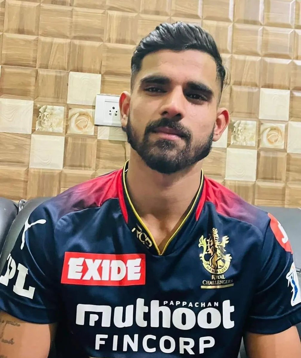 GajinderSlathia's tweet image. Congratulations #avinashsingh manhas for selected in RCB ...
Ee sala cup namde 😁

#jammu #IPLAuction2023 #rcb #rajputboy