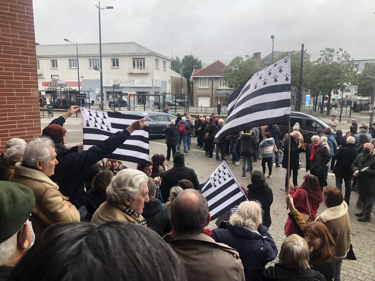 StephanePajot44's tweet photo. Kenavo Jean-Paul Corbineau #TriYann #Bretagne #Nantes https://t.co/zCOalh0825