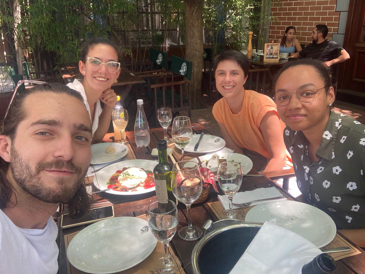 MaNataliaLisa's tweet photo. Para finalizar uno de los años más intensos ever, en la Unidad de Cristalografía de Proteínas del @IBR_CONICET recibimos a @SamanthaSamson_ y a @GwenAndre7, del @INRAE_France 💚💚💚. C'est un plaisir de collaborer avec vous, pour plus de travail en commun ! https://t.co/ENjjH6N2lZ