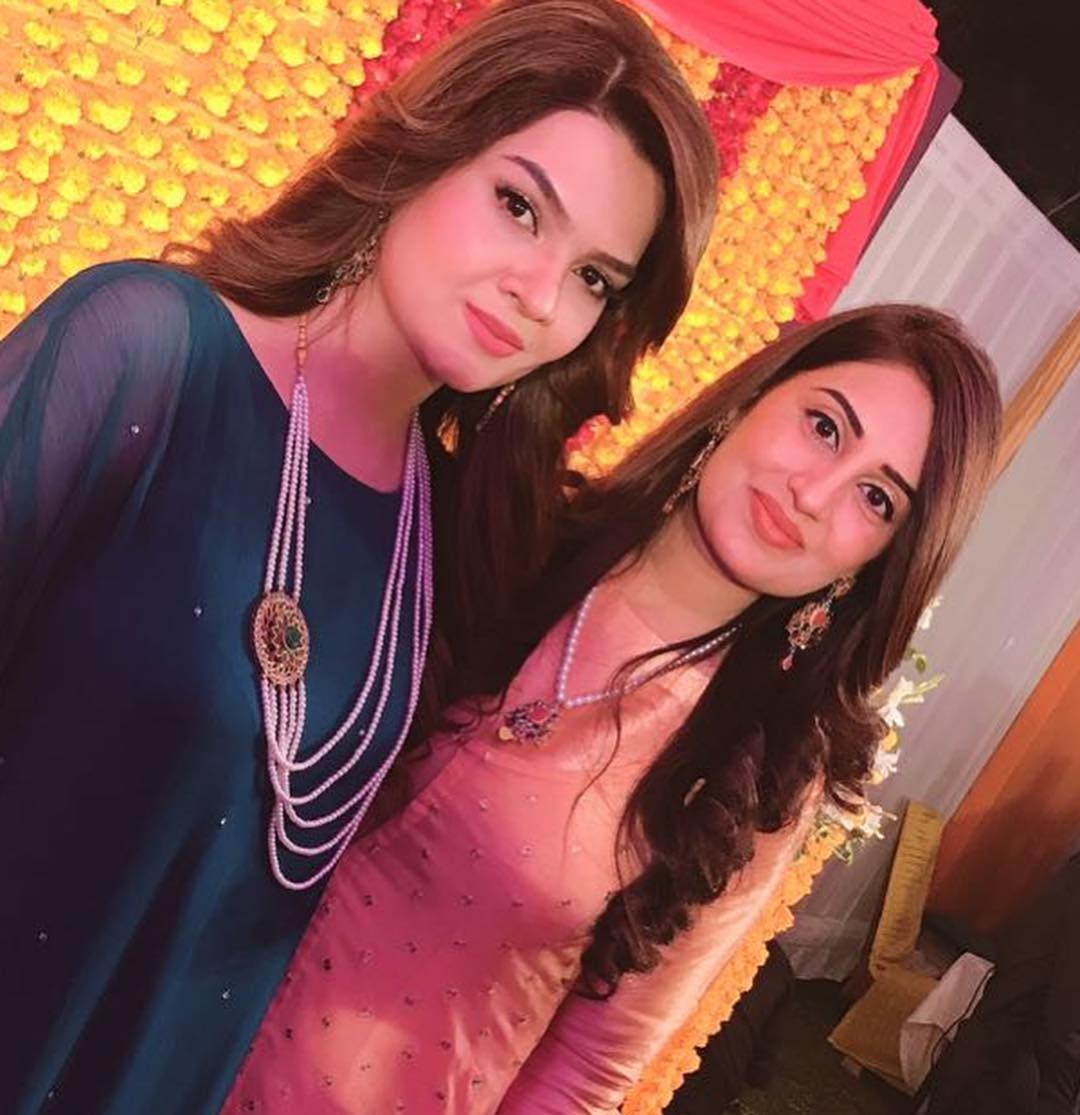 lifelinefarah's tweet photo. In the #throwback pic of #onthisday from #23Dec2018 #memories 👉 @Farah_Yousaf_fc follow ♥ 👈 https://t.co/DjLcFS1B0X