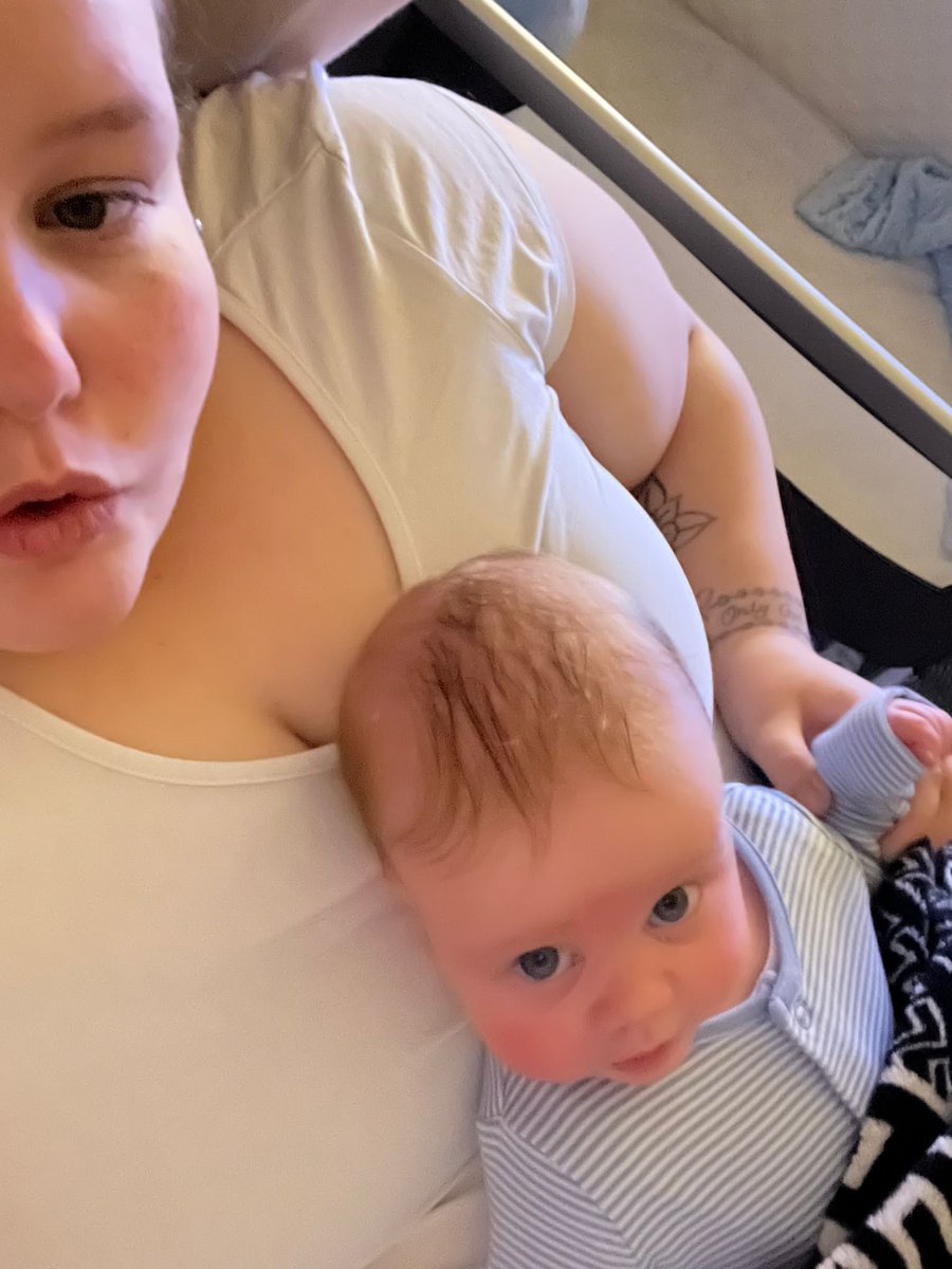 RWT_NHS's tweet photo. Care from the comfort of their own home has made a real difference to Georgina and baby son Alfie who have been supported by the @RWT_NHS  Paediatric Virtual Ward https://t.co/jtOgU7pCkZ 
And Alfie is home at Xmas 💙 https://t.co/pIQeCfxOkn