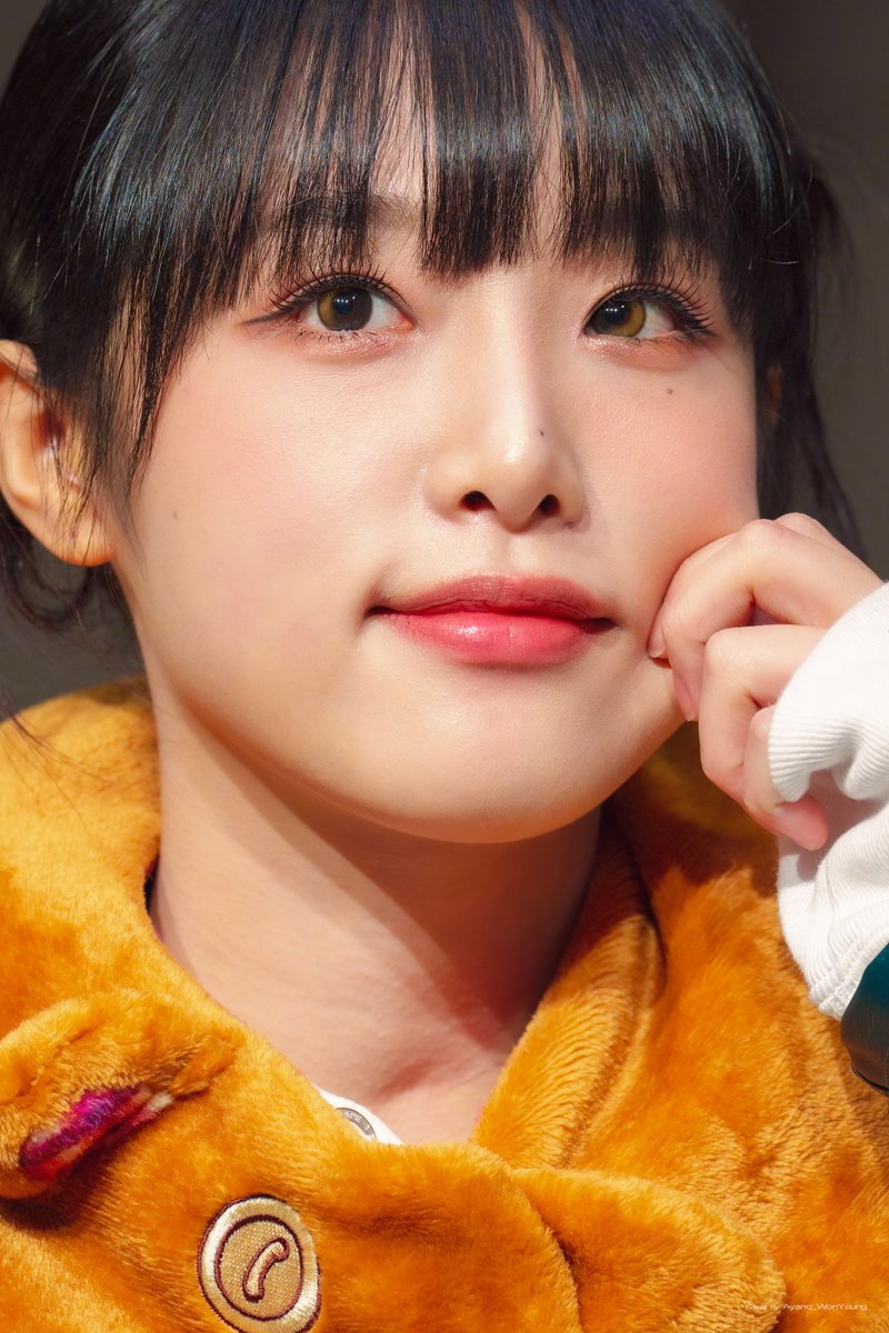 Ayano_WonYoung's tweet photo. 221223 #FruitStore 팬싸인회
💖
#아이즈원 #アイズワン #IZONE #예나 #최예나 #오리 #イェナ #YENA https://t.co/QtoxOKjHhh