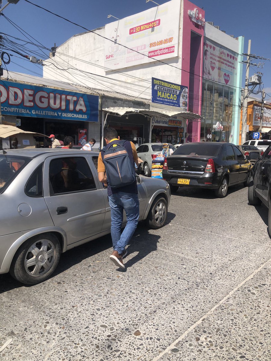 CMGRDVPAR's tweet photo. #AEstaHora realizamos jornada de sensibilización sobre el uso responsable de la pólvora y el cuidado de las mascotas @DCCjuntavalledu @SecGobiernoVup @MelloCastroG @pipemurgas @AlcaldiaVpar https://t.co/EMpIBV7HLX
