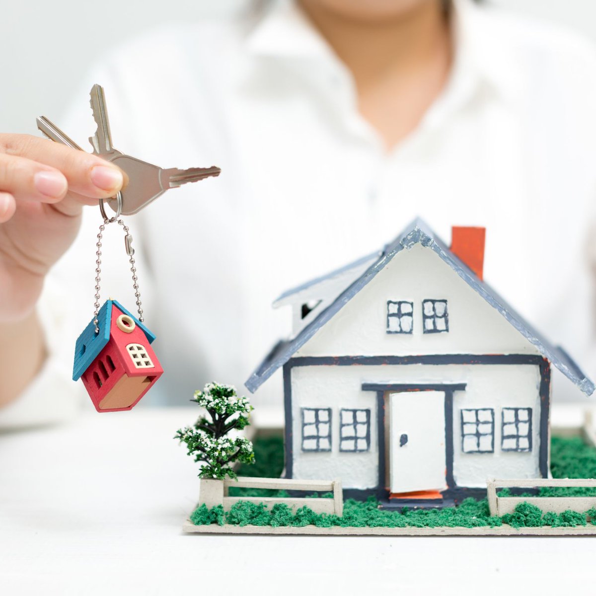 EPMnational's tweet photo. We offer #residential #propertymanagement services for single and multi-unit rentals, including #apartments, condominiums, and #investment properties. To get hands-on #management with monthly inspections and 24/7 support, visit https://t.co/vqsExHOkxZ. https://t.co/4IN1IQ2sse