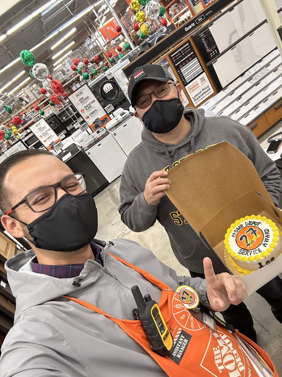 Robert Wilson (@robert_asm0684) on Twitter photo We would like to wish Lee MET a Happy 27 year anniversary. Glad to be apart of your time here with this amazing company Sir <a href="/k_logoleo/">Kiso_Logoleo jr</a> We would like to wish Lee MET a Happy 27 year anniversary. Glad to be apart of your time here with this amazing company Sir <a href="/k_logoleo/">Kiso_Logoleo jr</a>