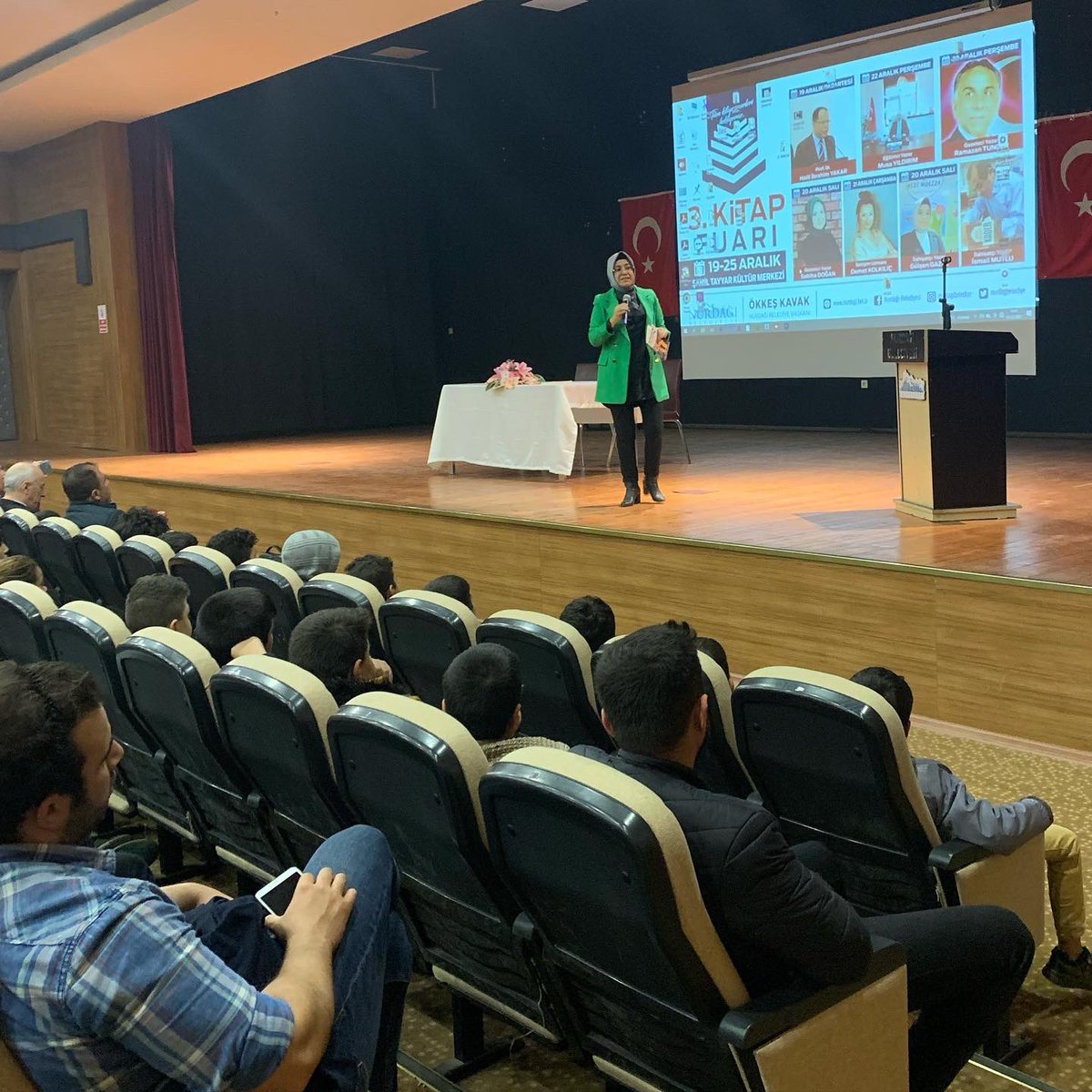 gulsengazel's tweet photo. 3.Nurdağı Kitap Fuarı kapsamında öğrencilerle buluştuk.Sohbet ettik, kitap imzaladık. Fuara desteklerinden dolayı Nurdağı Bel.Bşk Ökkeş Kavak, Nurdağı Kaymakamı Sinan Korkmaz, Nurdağı Bel. Bşk. Yard. Hanifi Başıbüyük ve emeği geçenlere teşekkür ederim
@okkeskavak27 
@HanifiBAIBYK https://t.co/8tBWWSZG45