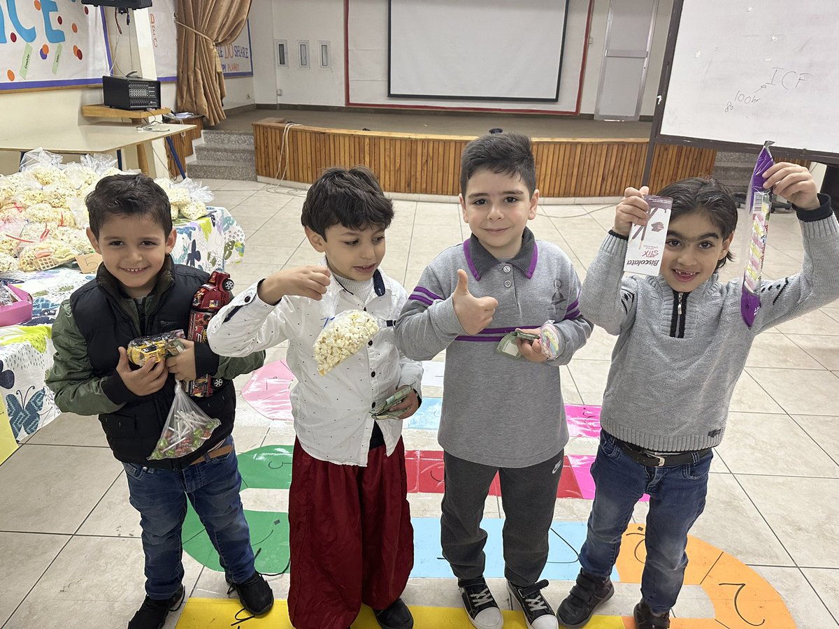 RaghadHneineh's tweet photo. A day well spent!🤩 Enjoy your winter vacation my lovely students!🥰I will miss you all!❤️❤️ https://t.co/XikFhFs3rU