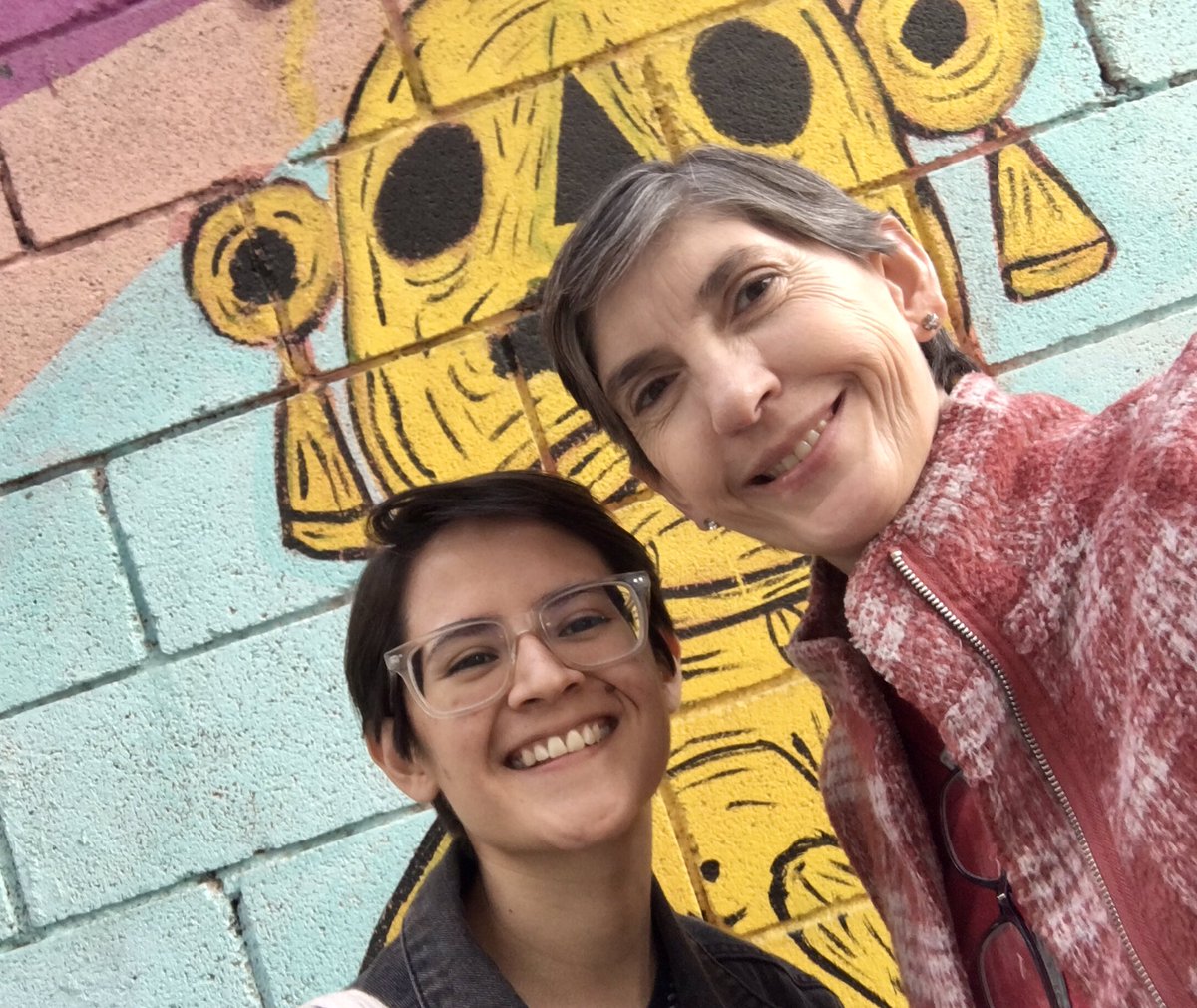 OliviaPeregrino's tweet photo. Andamos preparando algo bien bonito en el #2023 para todas las #lesbianas #cinefilas de #Monterrey. Pronto les daremos la buena noticia, estén pendientes 🎥🏳️‍🌈💜 

#cine #movies #lgbt #Mty https://t.co/7x2i8FGeDq
