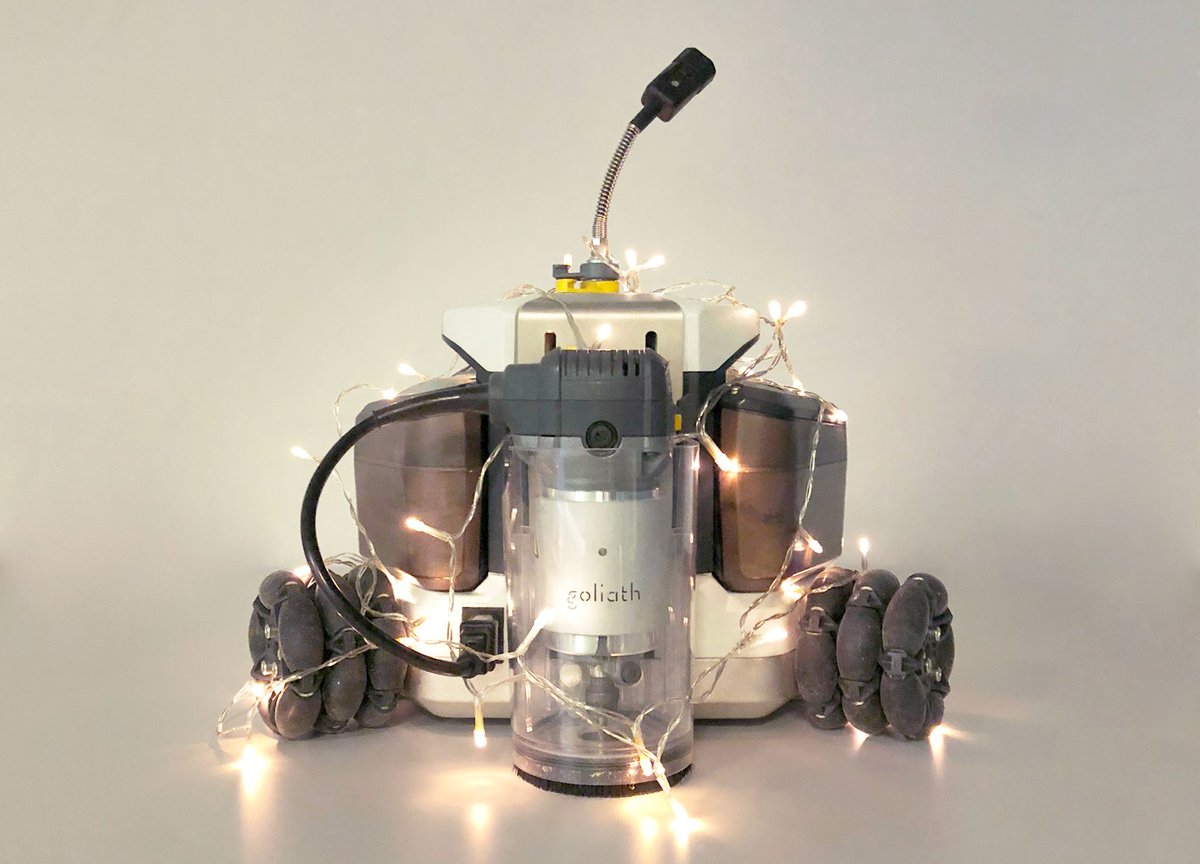 🎉 Happy New Year 🎉 from the most sparkly Goliath around! 

#NewYear2023 #happyNewYear2023 #GoliathCNC #tech #innovation #robotics #cncmachine #cncmachining