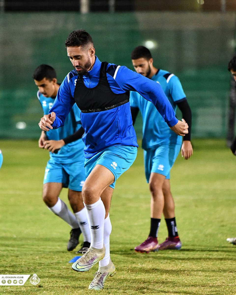 ALGHARAFACLUB's tweet photo. 📸 | من تدريبات الفهود المسائية 🔥

#الغرافة 💛 https://t.co/PC3svzC7lw